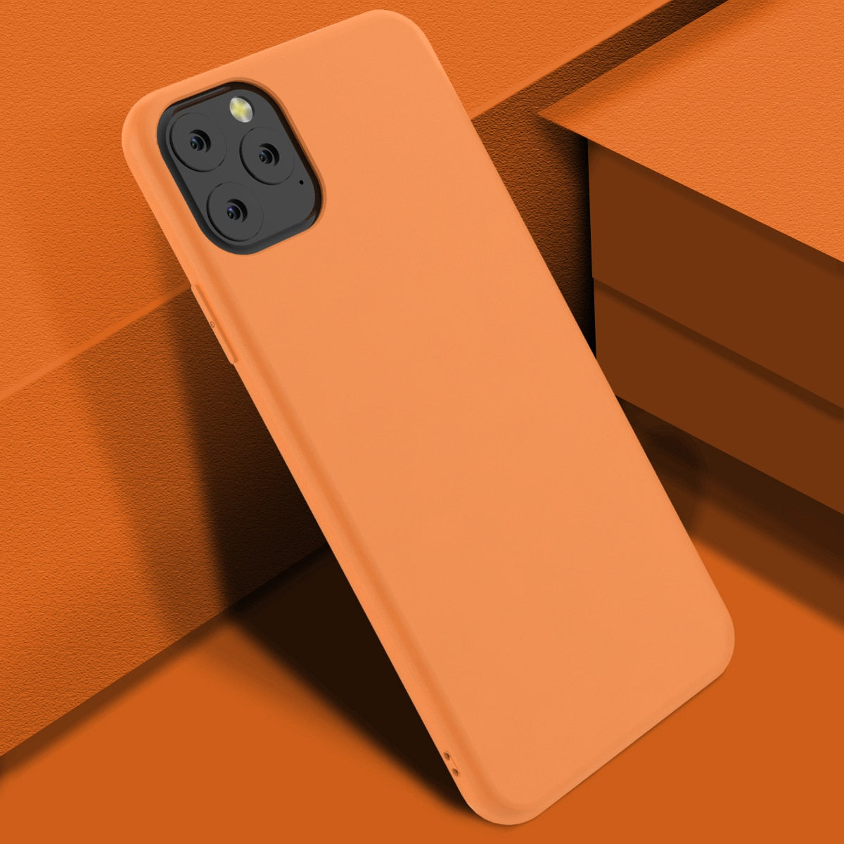 Coque en silicone coloré pour iPhone 11